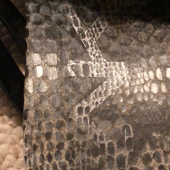 Used slipper - Picture 6 of 6